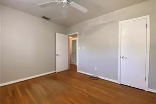 256 E Crystal Lake St, Orlando, FL 32806 - Photo 20