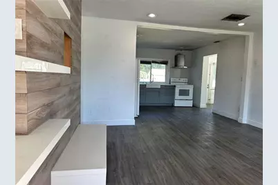 2443 E Jersey Ave, Orlando, FL 32806 - Photo 2