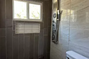 2443 E Jersey Ave, Orlando, FL 32806 - Photo 8