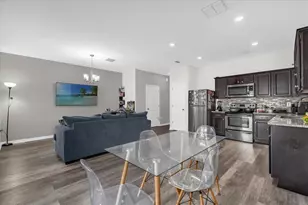 892 Grandin St, Davenport, FL 33837 - Photo 2