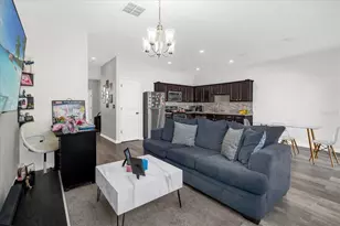 892 Grandin St, Davenport, FL 33837 - Photo 4