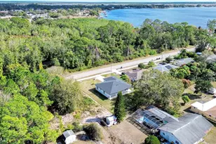 769 Memorial Dr, Sebring, FL 33870 - Photo 2