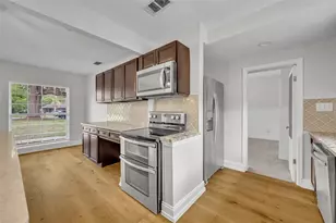 4234 Kendrick Rd, Orlando, FL 32804 - Photo 16