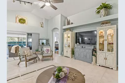 3883 Eversholt Street, Clermont, FL 34711 - Photo 4