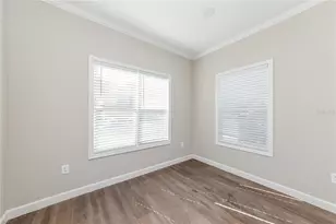 509 60th Ave Dr W, Bradenton, FL 34207 - Photo 4