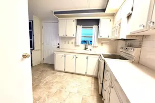 3335 S Citrus Cir, Zellwood, FL 32798 - Photo 4