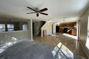 11056 Golden Silence Dr, Riverview, FL 33579 - Photo 4