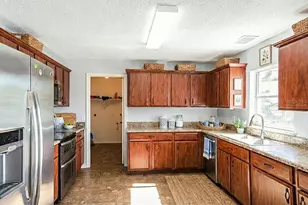 895 Woodvale St, Clermont, FL 34711 - Photo 8