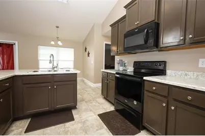 31631 Broadwater Avenue, Leesburg, FL 34748 - Photo 12