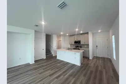 462 Thompson Village Avenue, Apopka, FL 32703 - Photo 2