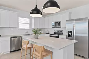 3273 Ellsworth Ave, Davenport, FL 33837 - Photo 4