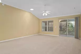 8352 SE 176th Lawson Loop, The Villages, FL 32162 - Photo 4