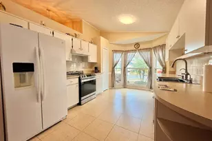 1933 Olivia Cir, Apopka, FL 32703 - Photo 4