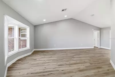 33608 Overton Drive, Leesburg, FL 34788 - Photo 18