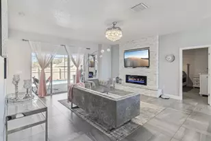 377 Villa Sorrento Cir, Haines City, FL 33844 - Photo 12