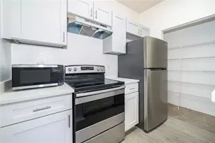 2612 Robert Trent Jones Dr, Orlando, FL 32835 - Photo 12