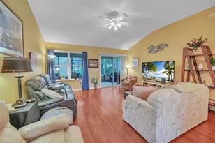 8371 SE 168th Trinity Pl, The Villages, FL 32162 - Photo 16