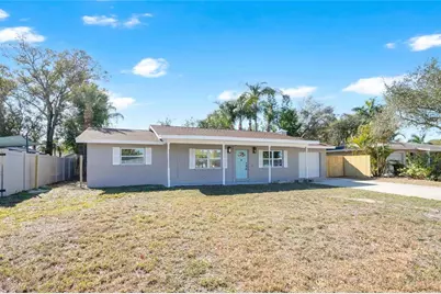 214 45th Avenue NE, Saint Petersburg, FL 33703 - Photo 2