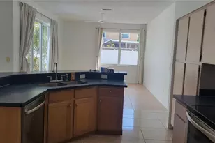 11213 Sailbrooke Dr, Riverview, FL 33579 - Photo 2