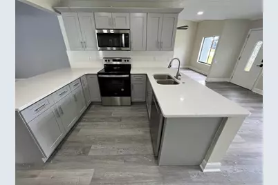 2606 Sheffield Ave, Orlando, FL 32806 - Photo 4