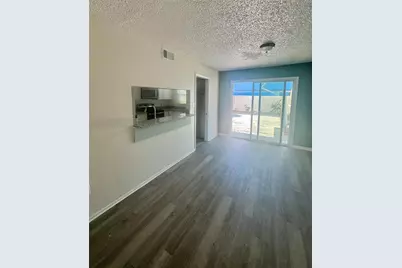 5266 Tennis Court Circle, Tampa, FL 33617 - Photo 12