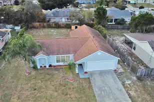 1820 Hallcrest Dr, Deltona, FL 32725 - Photo 2