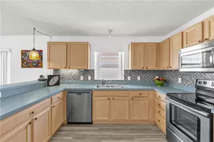 8386 SE 173rd Hamilton Pl, The Villages, FL 32162 - Photo 24