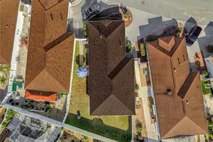 8386 SE 173rd Hamilton Pl, The Villages, FL 32162 - Photo 6