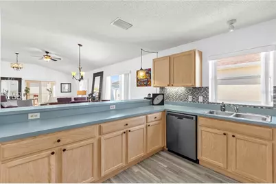 8386 SE 173rd Hamilton Place, The Villages, FL 32162 - Photo 16