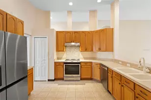 6428 Lightner Dr, Orlando, FL 32829 - Photo 8