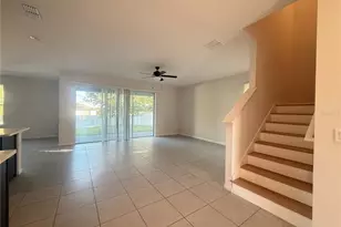 423 Kestrel Dr, Groveland, FL 34736 - Photo 4
