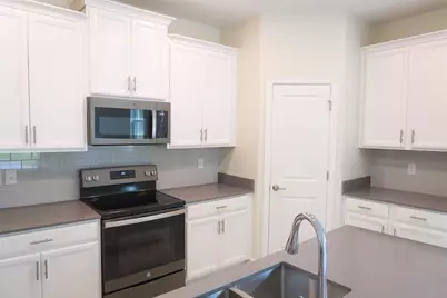 4423 Seven Canyons Drive, Kissimmee, FL 34746 - Photo 6