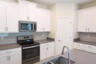 4423 Seven Canyons Dr, Kissimmee, FL 34746 - Photo 6