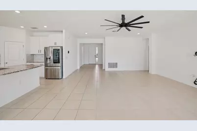 10747 Laxer Cay Loop, San Antonio, FL 33576 - Photo 12