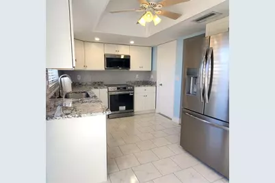 531 S Neponsit Drive, Venice, FL 34293 - Photo 10