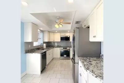 531 S Neponsit Drive, Venice, FL 34293 - Photo 8