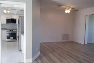 531 S Neponsit Dr, Venice, FL 34293 - Photo 14