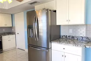 531 S Neponsit Dr, Venice, FL 34293 - Photo 12