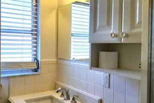 531 S Neponsit Dr, Venice, FL 34293 - Photo 24