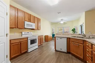 632 Portofino Dr, Kissimmee, FL 34759 - Photo 10