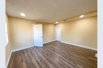 546 Gifford Court, Deltona, FL 32725 - Photo 4