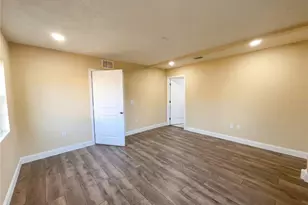 546 Gifford Ct, Deltona, FL 32725 - Photo 4