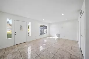 1201 Majestic Palm Ct, Apopka, FL 32712 - Photo 6