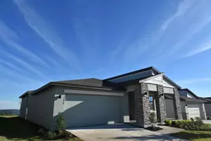 2090 Gold Dust Dr, Clermont, FL 34715 - Photo 2