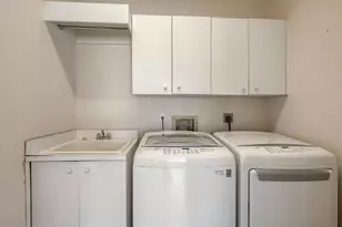 3822 Alamanda Dr, Sarasota, FL 34238 - Photo 42