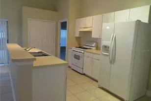 325 Sonja Cir, Davenport, FL 33897 - Photo 8