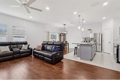 2270 Hemingway Circle, Groveland, FL 34736 - Photo 2