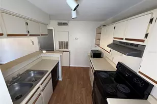 5500 Devonbriar Way, Orlando, FL 32822 - Photo 10