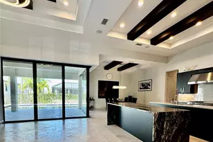 8533 S Lake Cir, Fort Myers, FL 33908 - Photo 10