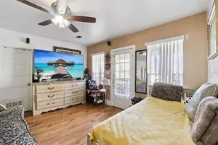 310 E Magnolia St, Kissimmee, FL 34744 - Photo 2